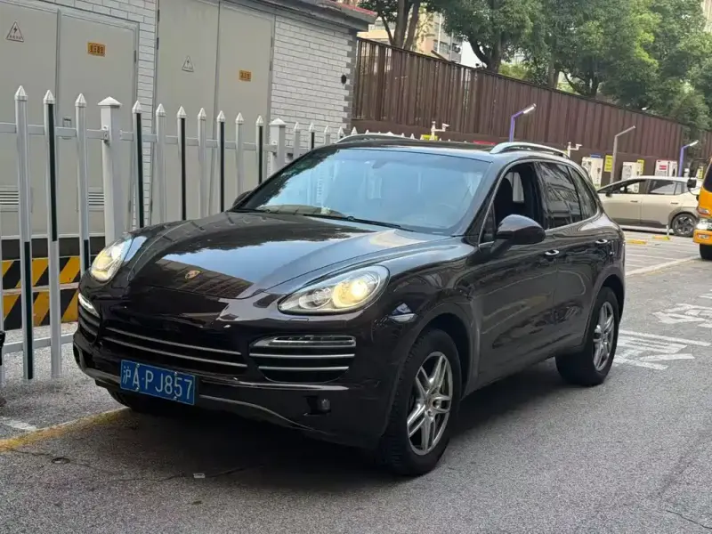 Porsche Cayenne, 2015