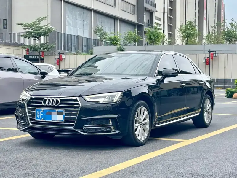 Audi A4L, 2019