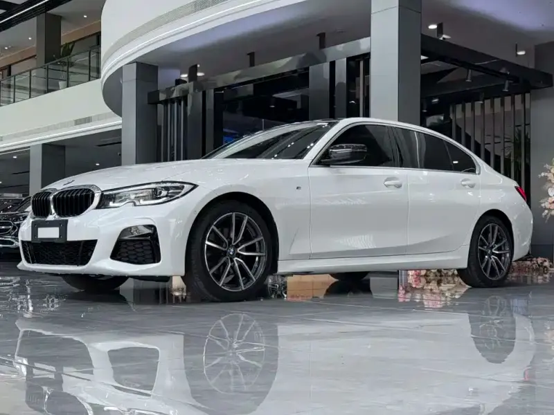 BMW 3 Series, 2021
