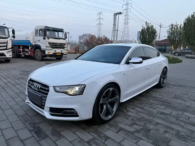 Audi S5, 2015