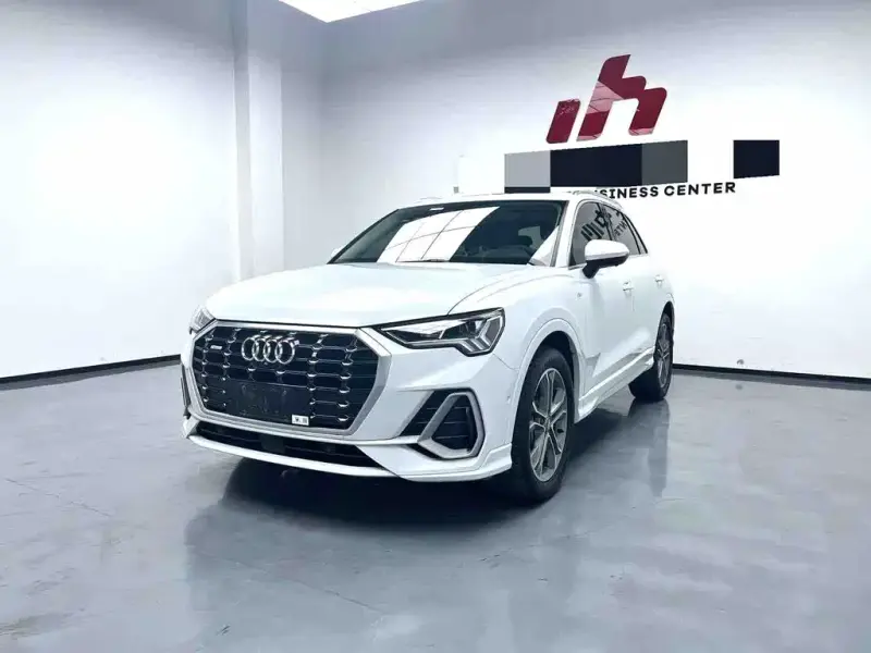 Audi Q3, 2021