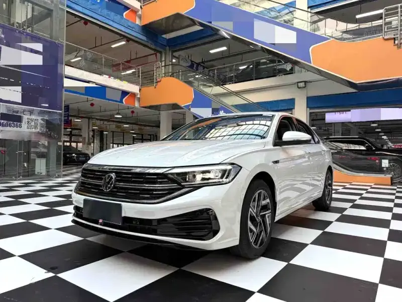 Volkswagen Sagitar, 2023