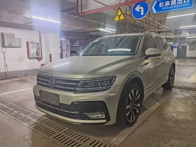Volkswagen Tiguan L, 2021