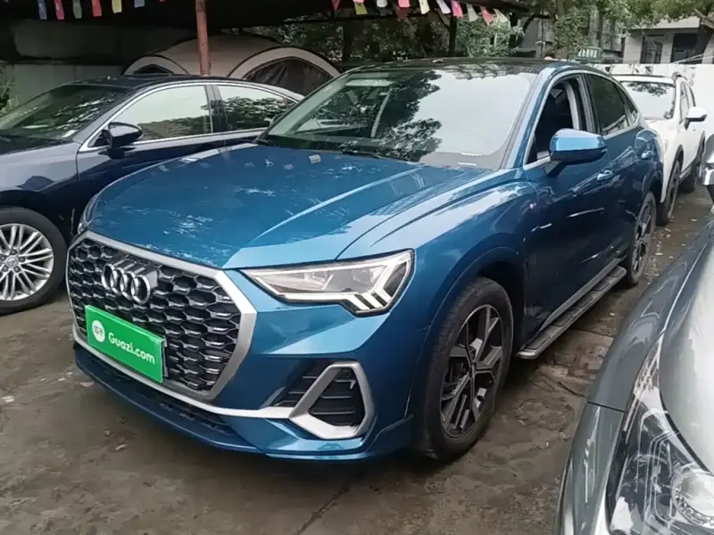 Audi Q3 Sportback, 2021