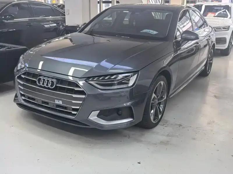 Audi A4L, 2020