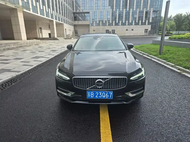 Volvo S90, 2020