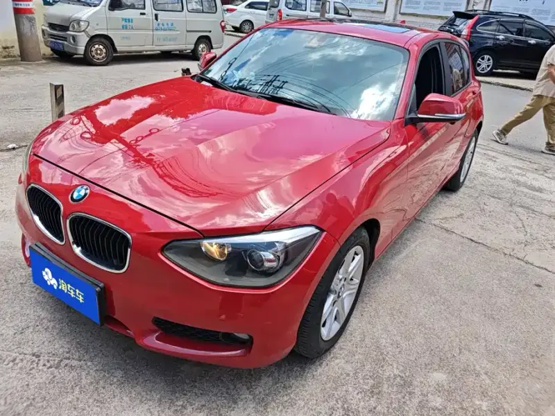 BMW 1 Series (Import), 2012