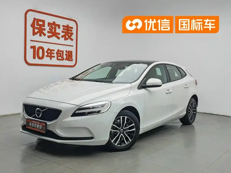 Volvo V40, 2017