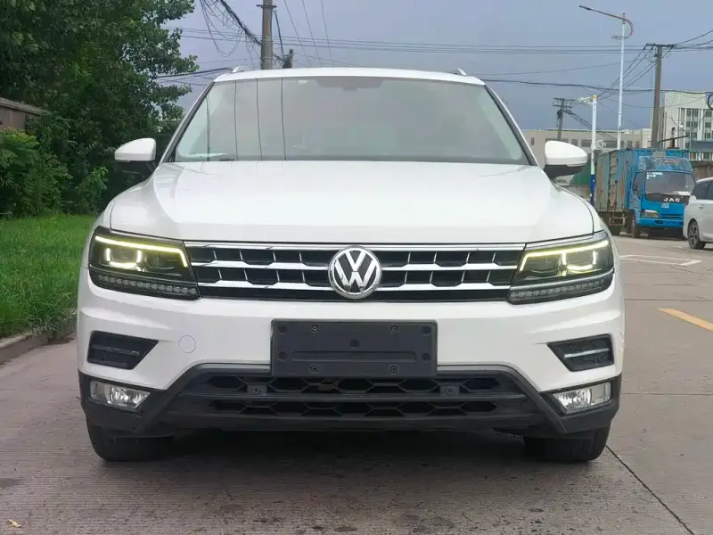 Volkswagen Tiguan L, 2017