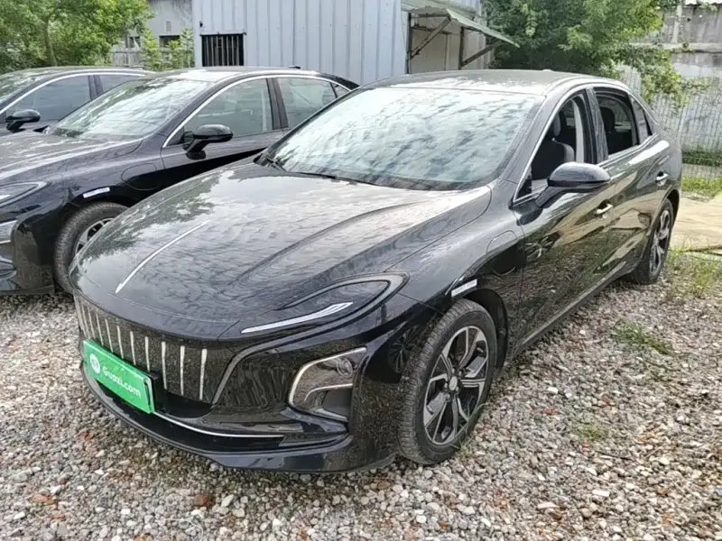 Hongqi E-QM5, 2023