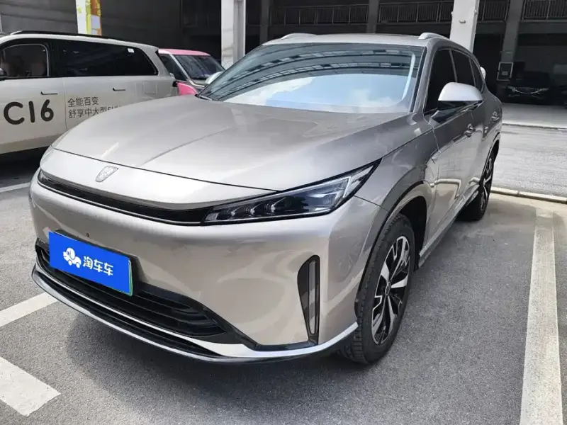 Roewe D5X DMH, 2025