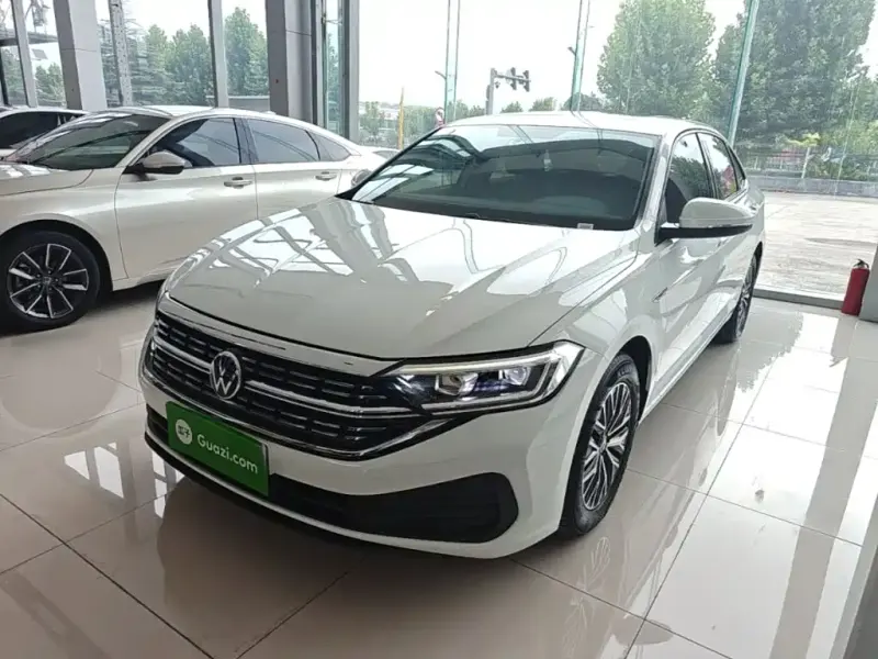 Volkswagen Sagitar, 2025
