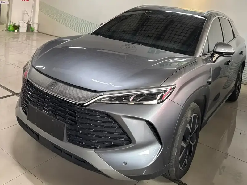 BYD L DM-i, 2025