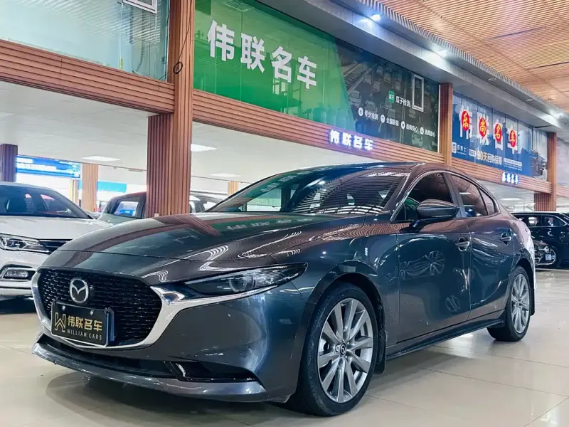 Mazda 3 Axela, 2024