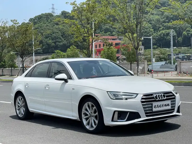 Audi A4L, 2019