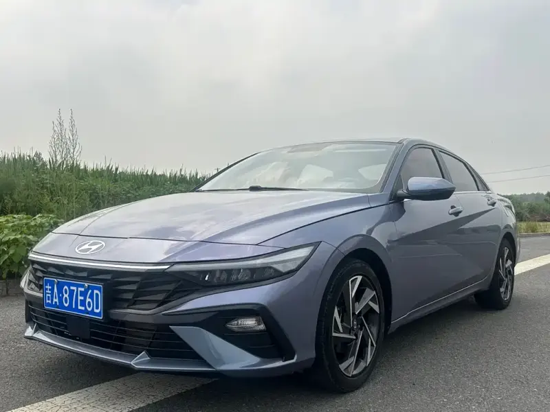Hyundai Elantra, 2024