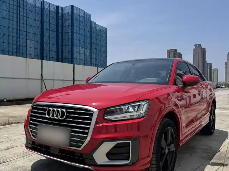 Audi Q2L, 2021