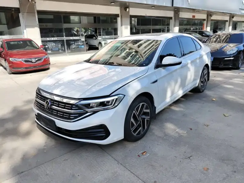 Volkswagen Sagitar, 2023
