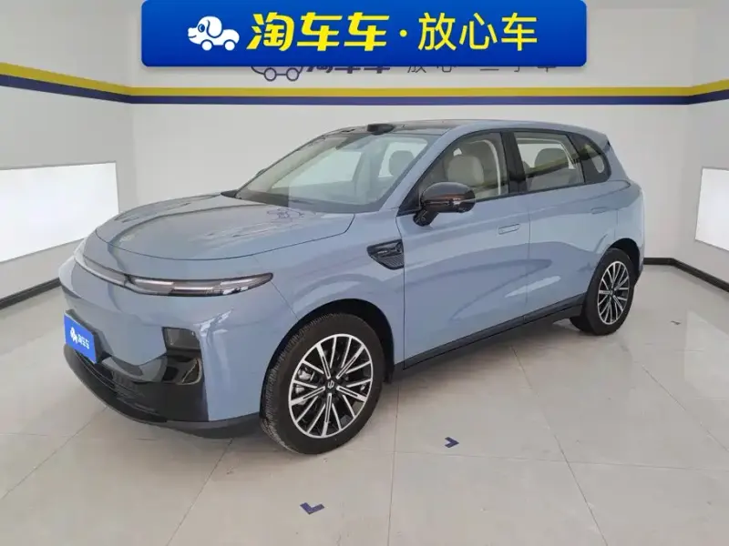 Leapmotor B10, 2025