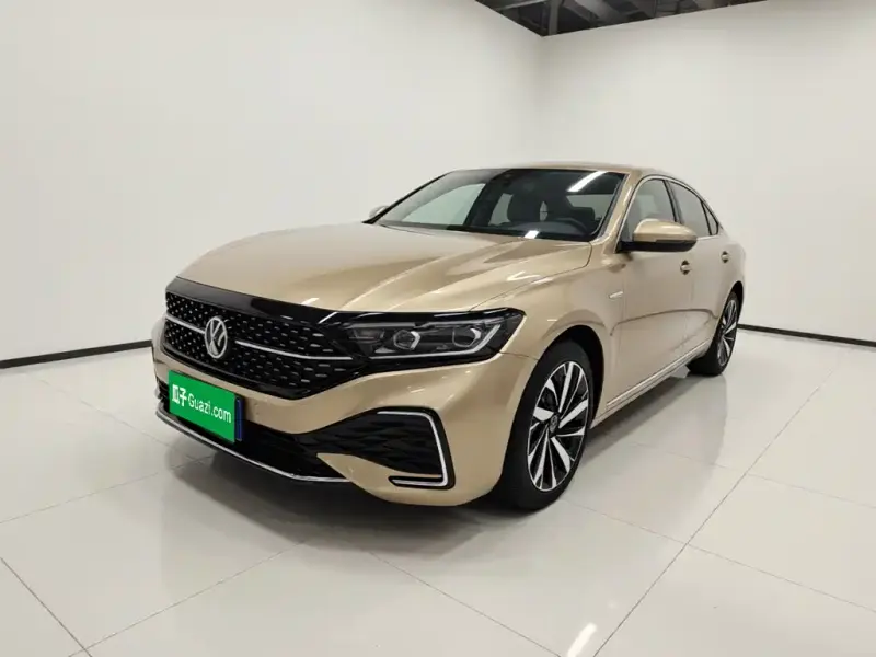 Volkswagen Passat, 2022