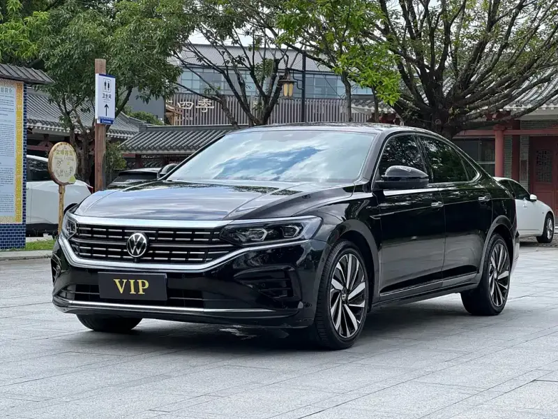 Volkswagen Passat, 2022
