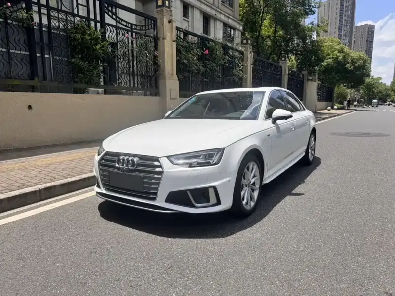 Audi A4L, 2019