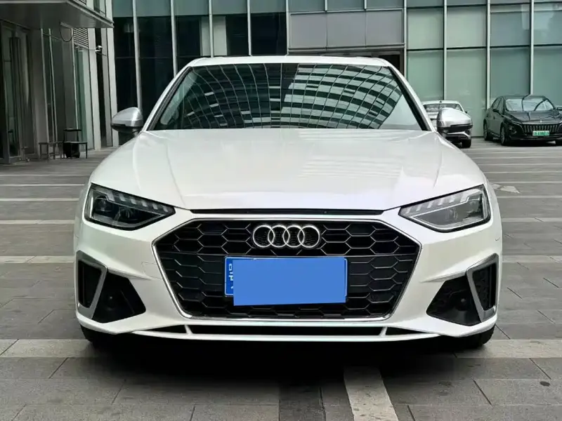 Audi A4L, 2020