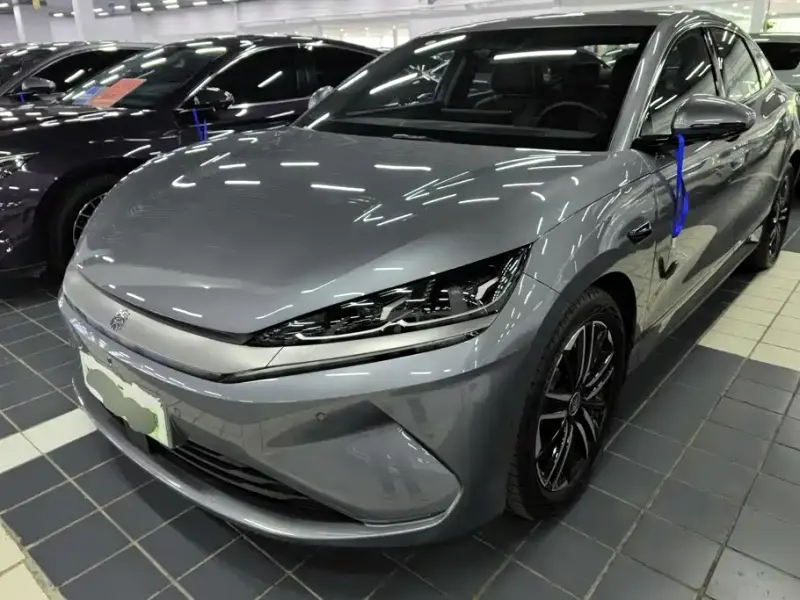 BYD Qin L, 2025