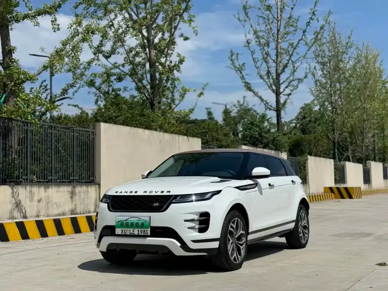 Land Rover Evoque PHEV, 2022