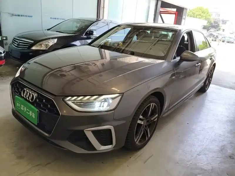 Audi A4L, 2021