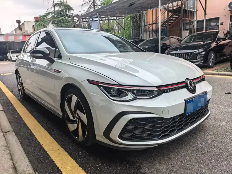 Volkswagen Golf GTI, 2022