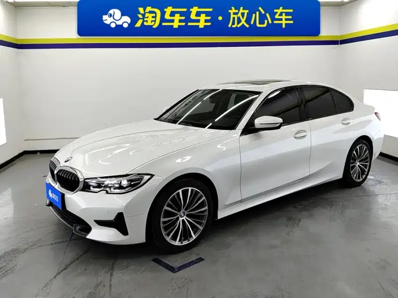 BMW 3 Series, 2021