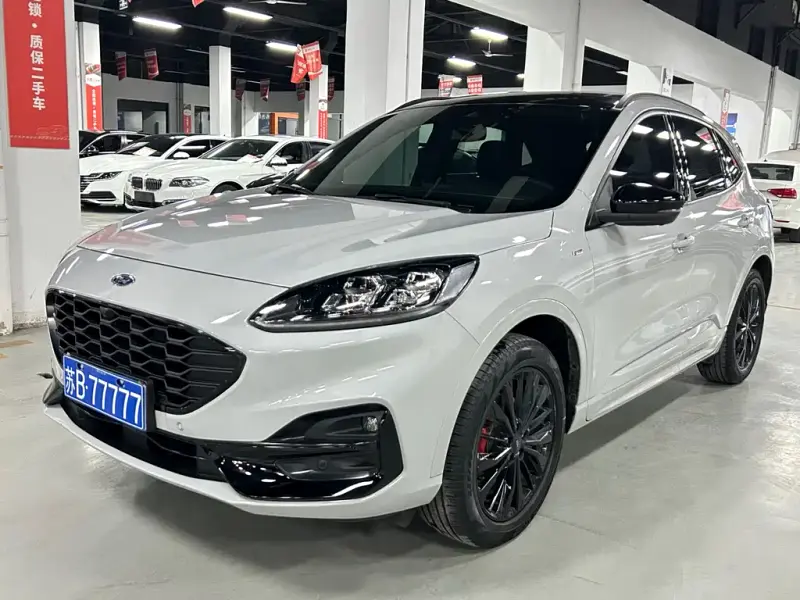 Ford Escape, 2023