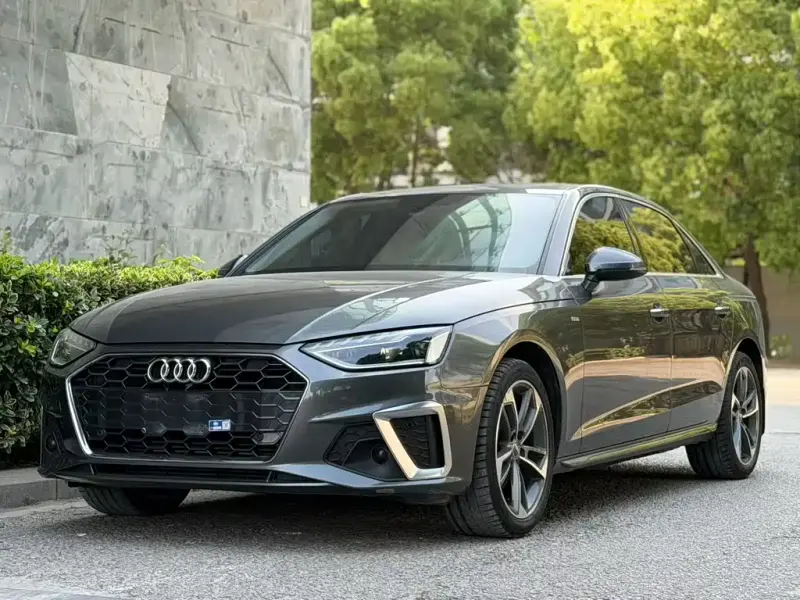 Audi A4L, 2021