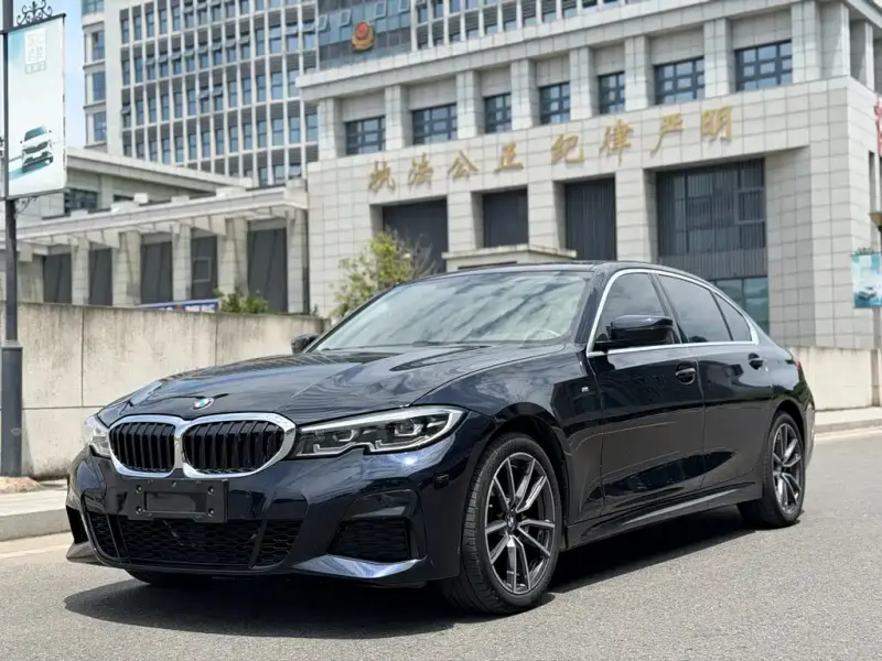 BMW 3 Series, 2021