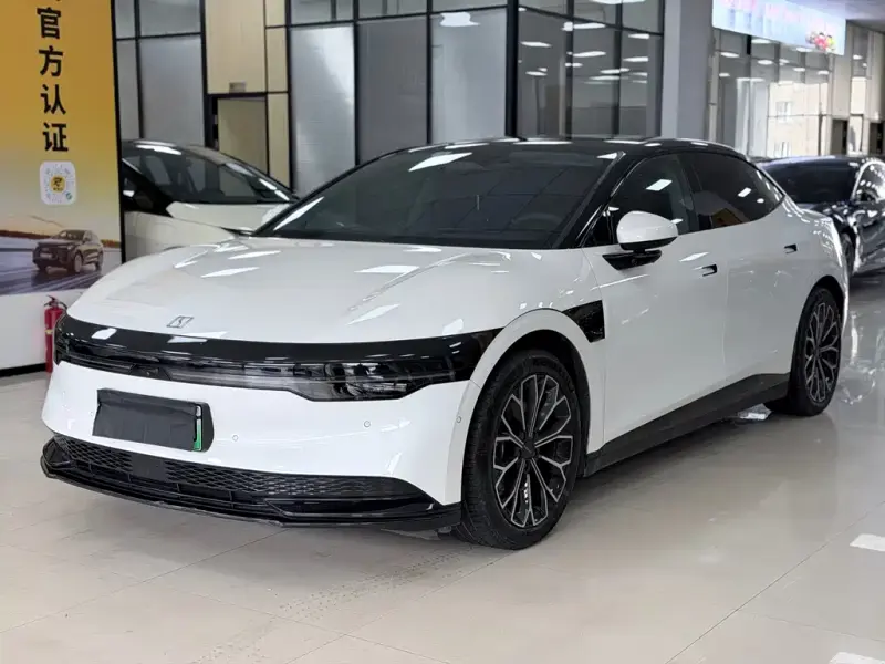 Zeekr 007, 2024