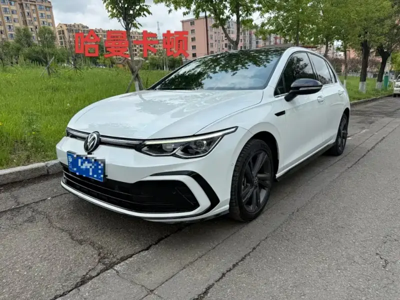 Volkswagen Golf, 2023
