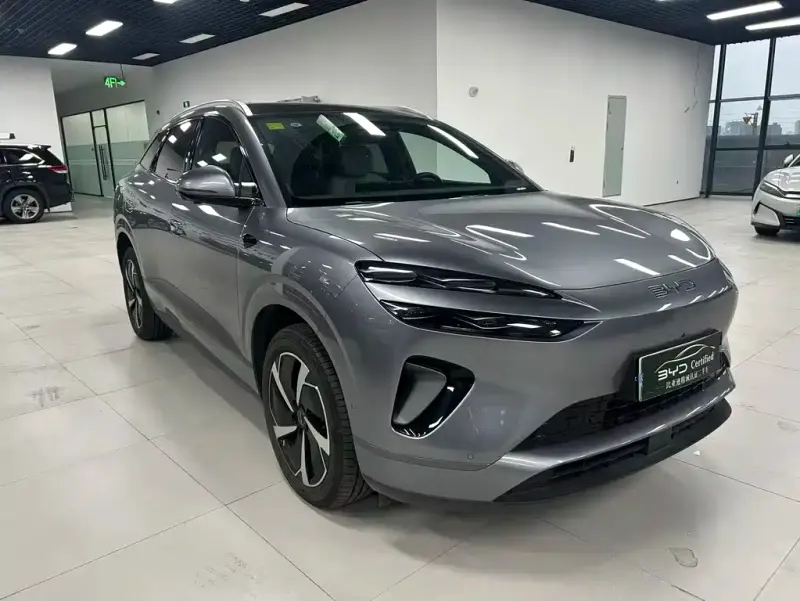 BYD 06, 2025