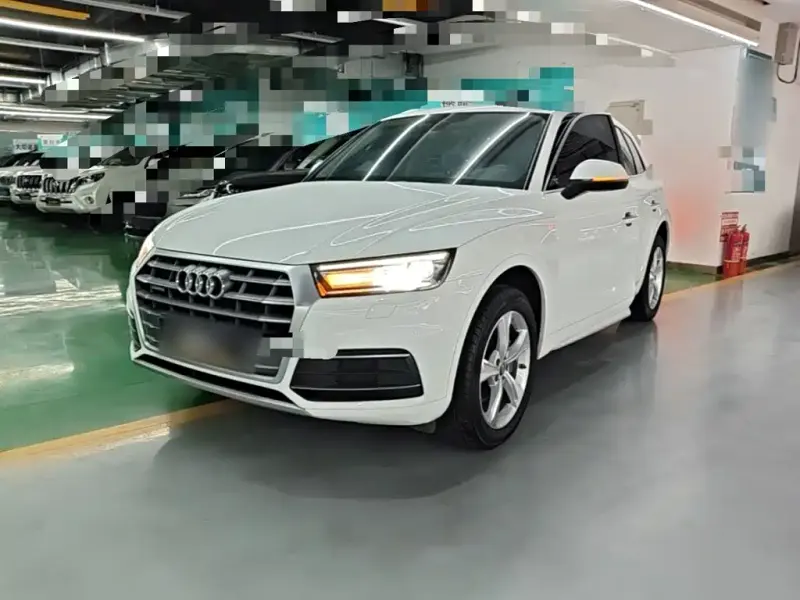 Audi Q5L, 2020