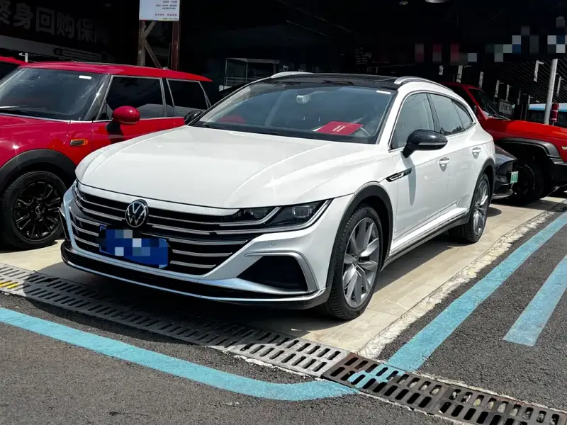 Volkswagen CC, 2024