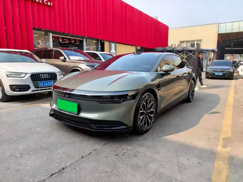 Zeekr 007, 2025