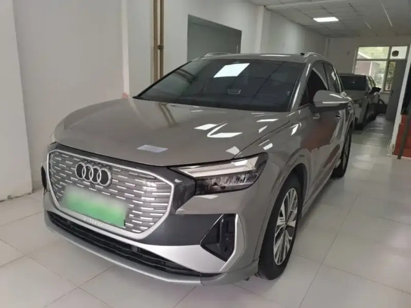 Audi Q4 e-tron, 2024
