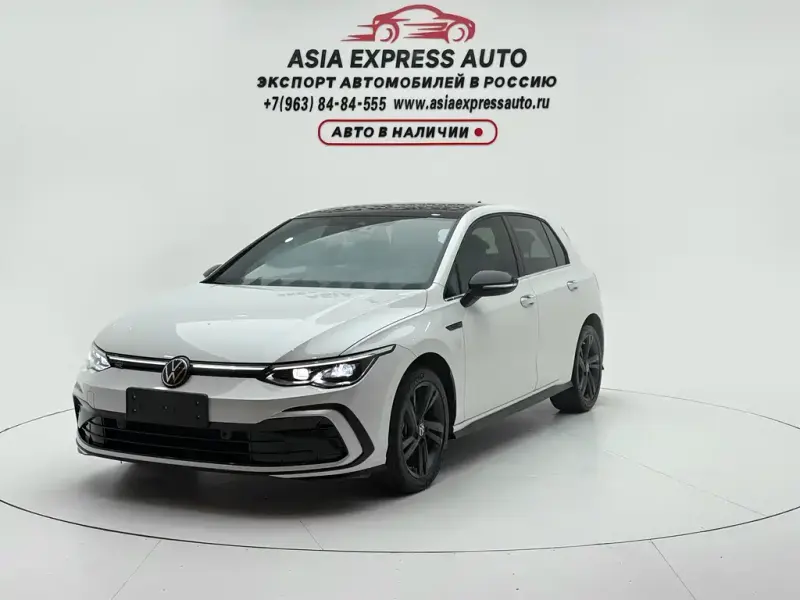 Volkswagen Golf, 2022