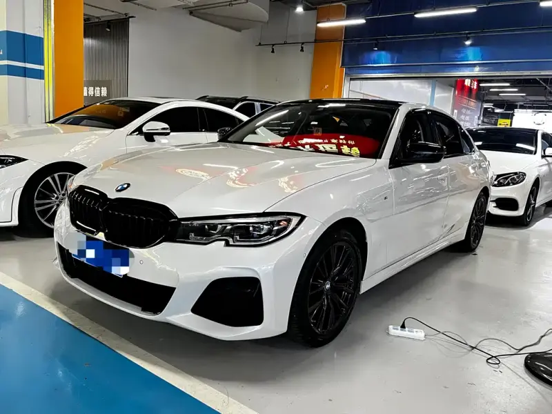 BMW 3 Series, 2022