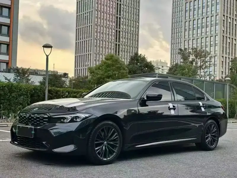 BMW 3 Series, 2022