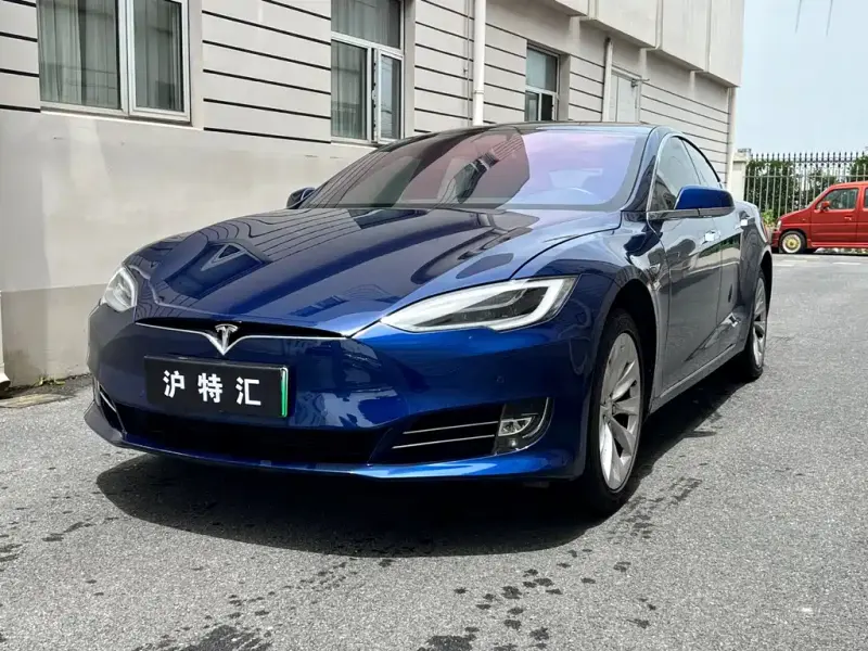 Tesla Model S, 2018