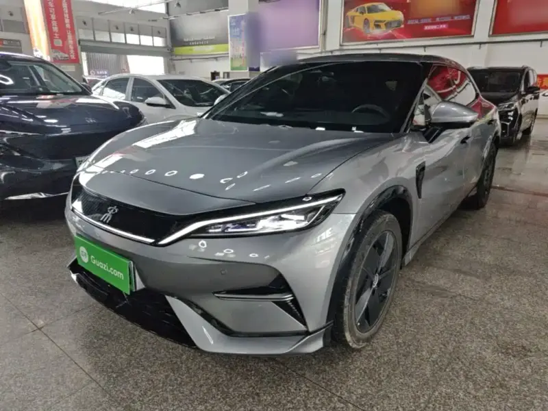 BYD L EV, 2025