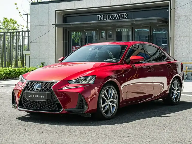 Lexus IS, 2019