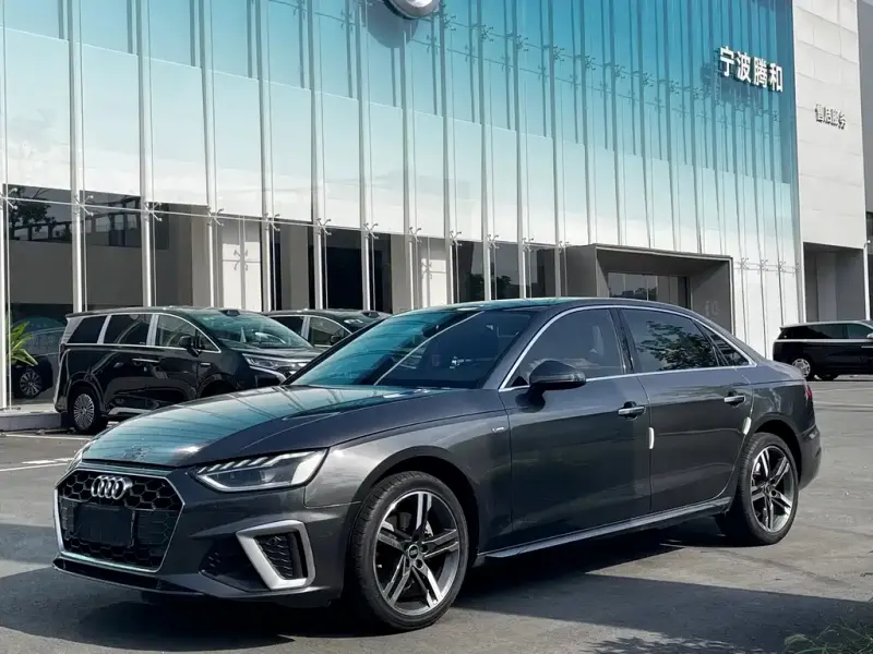 Audi A4L, 2022