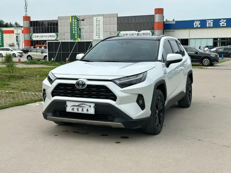 Toyota RAV4, 2024